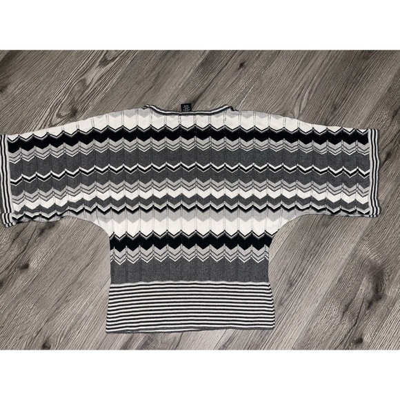 Rampage Women's Size Medium Short Sleeve Sweater Y2K Vibes Grey - Picture 7 of 7